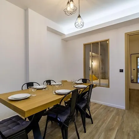 Vivez ! Logez A 6 Au Centre-ville *