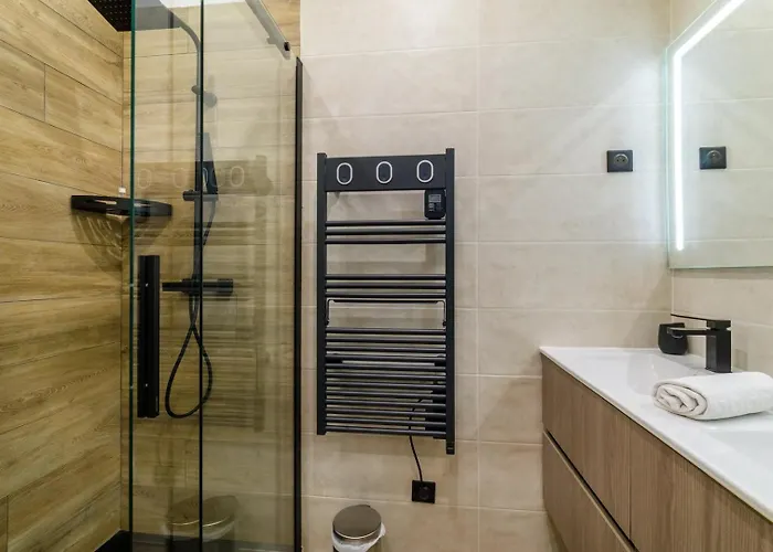 Vivez ! Logez A 6 Au Centre-ville Apartament Antibes